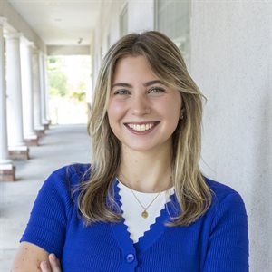 Larissa Eberhart